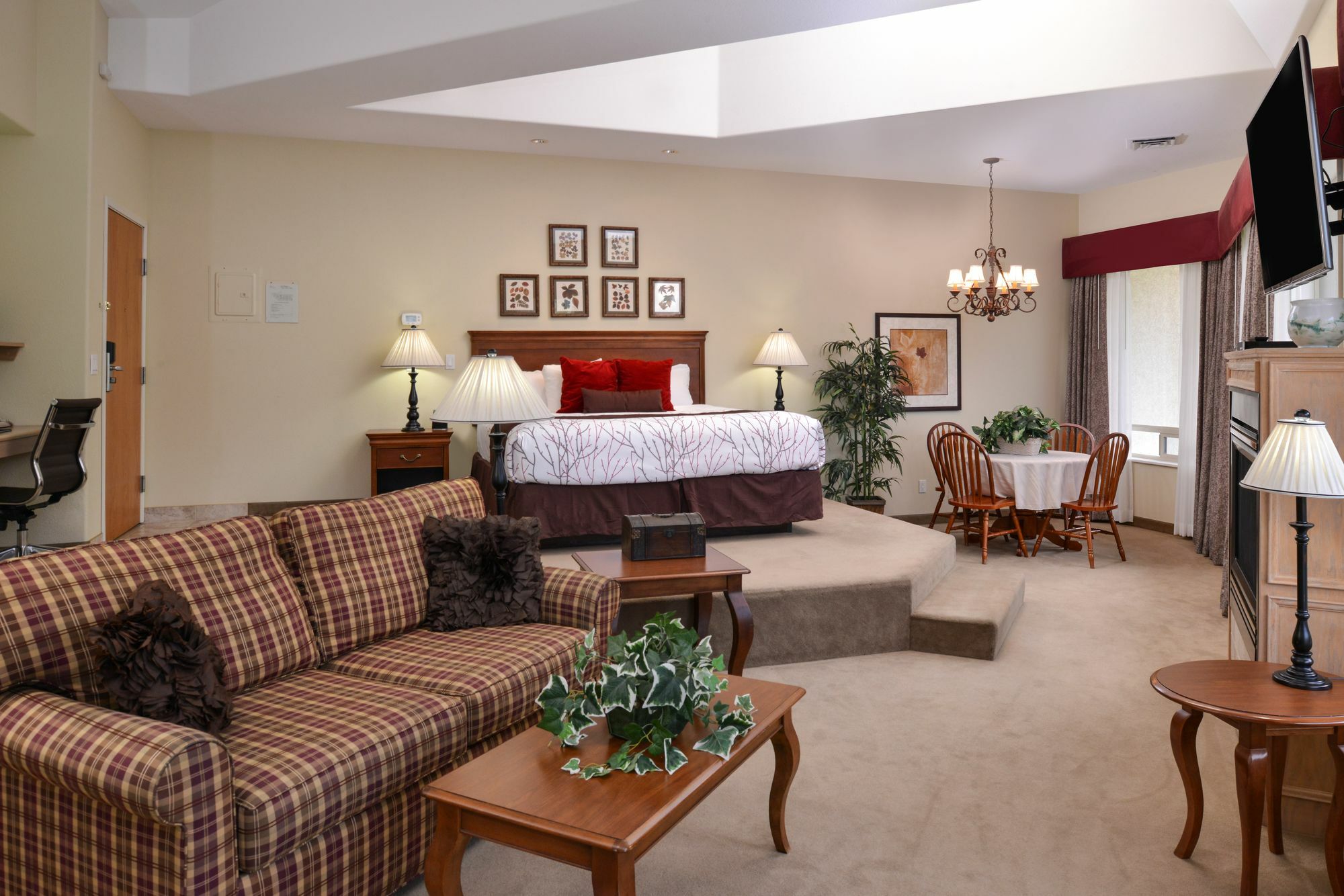 Best Western Lodge At River'S Edge Orofino Экстерьер фото